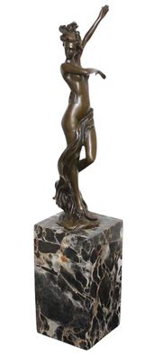 Bronzefigur tanzende Frau Akt Skulptur aus Bronze, Höhe 36,5 cm elegante Damen Statue