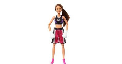 Mattel Barbie Made to Move Boxerin-Puppe (brünette Puppe mit S