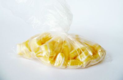 Bonbons Eierlikör Bonbon gefüllt Menge wählbar aus der Bonbonmanufaktur "Edel" !