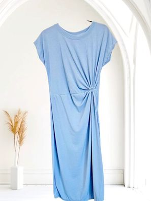 Italy 34 36 38 Sommerkleid Midikleid mit Raffung leicht gerippt Viskose Hellblau
