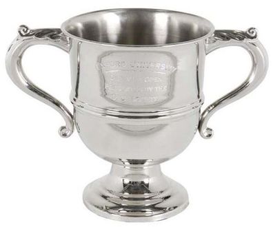 Casa Padrino Trophäe Silber 36 x H. 47 cm - Luxus Dekoration