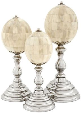Casa Padrino Luxus Deko Set Naturfarben / Silber - 3 Eier aus Naturknochen mit Sockel