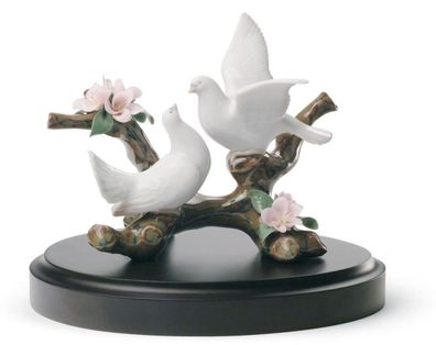 Casa Padrino Luxus Porzellan Tauben Skulptur Mehrfarbig Ø 14 x H. 11 cm - Luxus Kolle