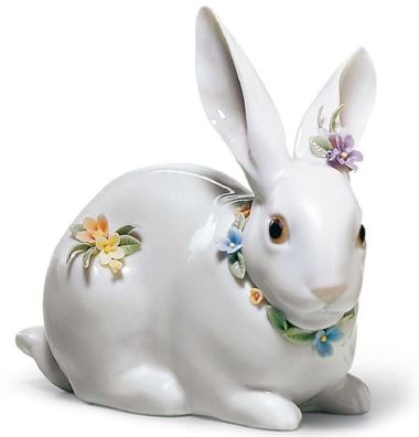Casa Padrino Luxus Porzellanfigur Hase mit Blumen Weiß / Mehrfarbig 12 x H. 11 cm - H