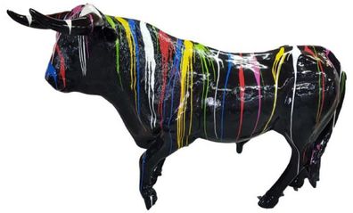 Casa Padrino Designer Deko Skulptur Stier Schwarz / Mehrfarbig 240 x H. 150 cm - Ries
