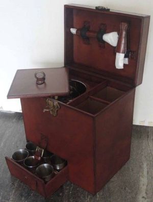 Casa Padrino Luxus Minibar Dunkelbraun 32 x 23 x H. 36 cm - Echtleder Kofferbar mit Z