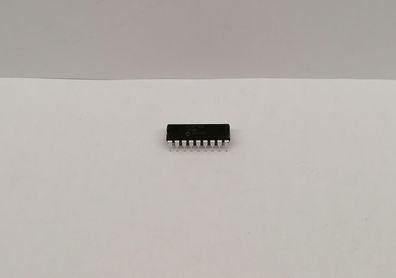 Microchip PIC16C58B-20/P 2Kx12 OTP 12I/O 20MHz DIP18