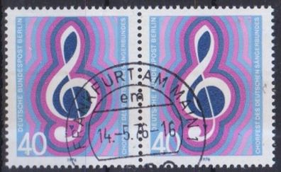 Berlin 1976 gestempelt waagerechtes Paar MiNr. 522 Chorfest des Sängerbundes