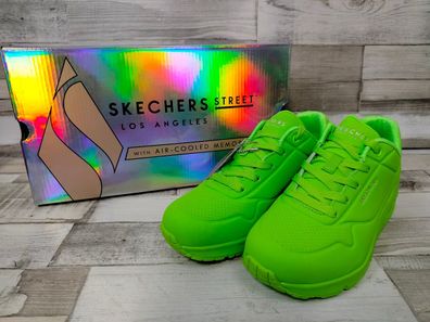 Skechers Damen Schnürschuh neon-grün mit modischer Laufsohle