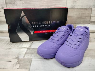 Skechers Damen Schnürschuh lila mit modischer Laufsohle