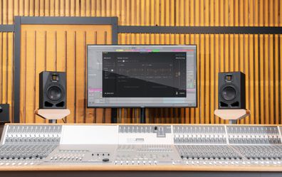 Adam Audio A7V