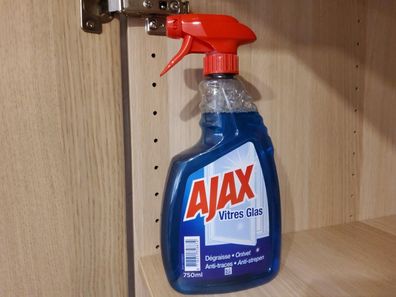 AJAX Glaß und Flächenreiniger