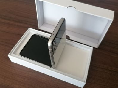 Samsung Galaxy Z Flip3 5G 256GB Cream / Weiß > 36 Monate (3 Jahre) Gewährleistung