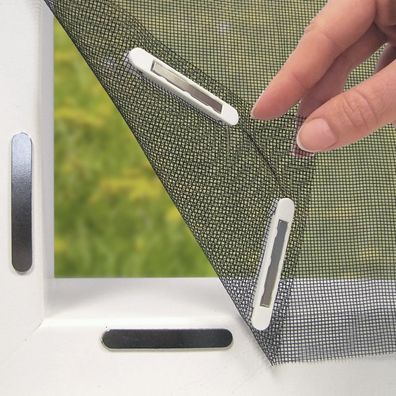 Einfacher Insektenschutz: Magnetisches Fliegengitter für Fenster, schwarz, 150x130 c