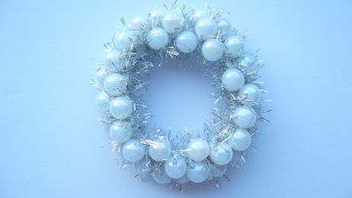 Haargummi Haarschmuck Haarband aus Perlen für Damen Mädchen (Art. Nr. k1 18)