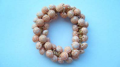 Haargummi Haarschmuck Haarband aus Perlen für Damen Mädchen (Art. Nr. k3 75)