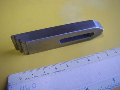 Spanneisen ähnlich DIN 6314 mit Stufen als Krallen zu M6 Nute 7 L83 mm Z2
