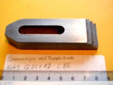 Spanneisen ähnlich DIN 6314 mit Stufen als Krallen zu M8 Nute 9 L 86 mm Z4