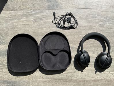 Bose QC 700 Noise Cancelling Over ear Kopfhörer Schwarz