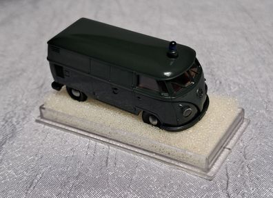 VW T1 Bulli Polizei Kastenwagen, grün , rekina