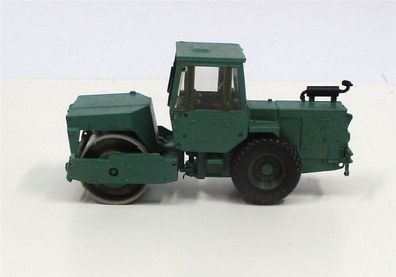 Kibri 1/87 Strassenwalze grün o. OVP (105-3)
