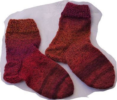 1 Paar handgestrickte Kindersocken Größe 30/31 - rostrot