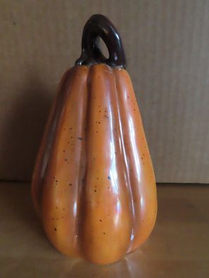 Figur Kürbis Spitzkürbis orange Keramik ca. 16,5 cm H