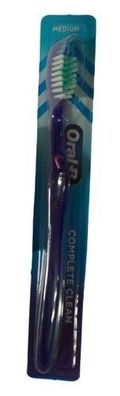 Oral-B Complete Clean Zahnbuerste Mittel - 1 Stueck