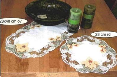 ovaler Tischläufer "Narzisse" - mit traditioneller Plauener Spitze