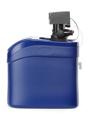 Hendi Wasserenthärter ist halbautomatisch mit 230V