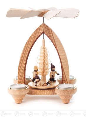 Pyramide mit Eisläufern, für Teelichte BxHxT 19 cmx23 cmx15,5 cm NEU Erzgebirge