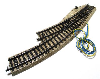 Märklin H0 5142 M-Gleis elektrische Bogenweiche rechts o. OVP (Z161)