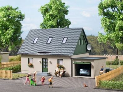 Auhagen 11454 H0 Einfamilienhaus mit Garage Spur H0