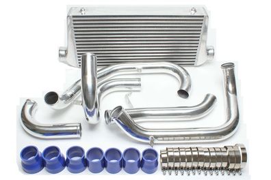TA Technix Ladeluftkühler Kit passend für Subaru Impreza WRX 00-07 vor dem Motor