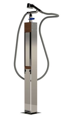 Eichenwald Modell 70 Gartendusche Altena klein mit Handbrause Gardena-Schlauchanschl