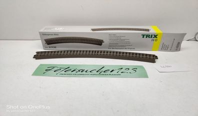 Trix H0 1 x gebogenes Gleis 62330 Radius 515 mm / Bogen 30° / OVP