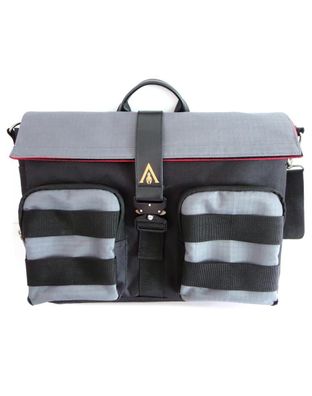 Assassin's Creed Odyssey - Washed Look Messenger Bag With Col