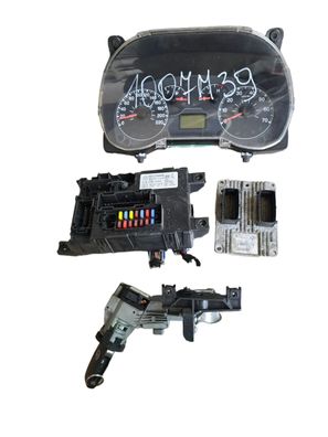 Fiat Punto 199 1.4 Motorsteuergerät Steuergerät Set ECU 51793102