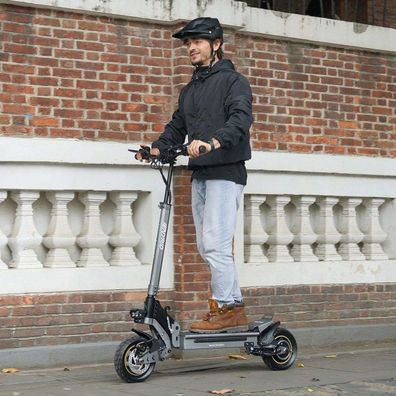 Elektroroller, faltbar, 48 V 15 Ah Akku, 10-Zoll-Reifen, 45 km/h, Reichweite 40 km