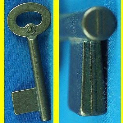 Einbartschlüssel CZA Messing Halm 6,8 mm Bart ca. 15 x 14 mm