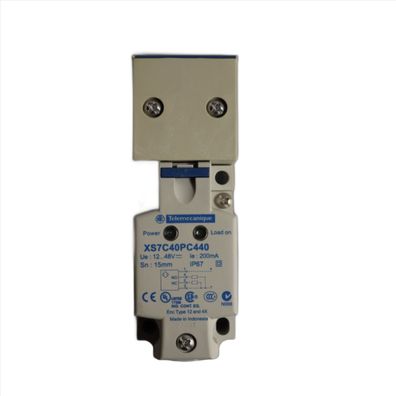 Telemecanique Schneider Electric Inductive Sensor XS7C40PC440TF Proximity Switch