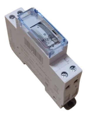 Legrand MicroRex T11 analoge Zeitschaltuhr mit 24-Stunden-Programm