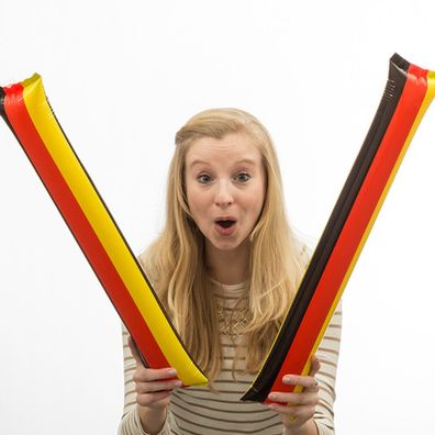 Klatschstangen mit Deutschland-Flagge