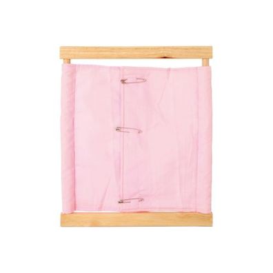 Rahmen mit Sicherheitsnadeln