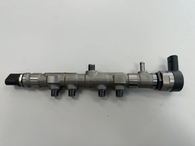 Mercedes Benz OM654 Verteilerrohr Kraftstoffverteiler A6540700501 0445214393 NEU