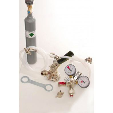 Zubehörpaket 1 mit 5L Profi Adpater , 7mm Bierschlauch und 0,5 kg CO2 Flasche