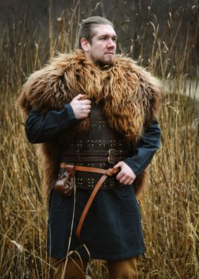 Schulterfell, Fellumhang Berserker Braun