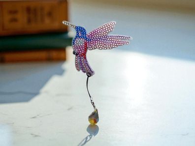Handgefertigtes Lesezeichen als Kolibri - verziert mit funkelnden Strasssteinen