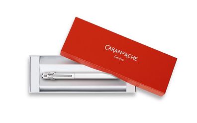 Caran d'Ache 849 Füllfederhalter Weiß