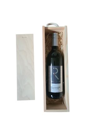 Geschenkset Holzbox mit Tragekordel mit einer Flasche Wein gelber Muskateller